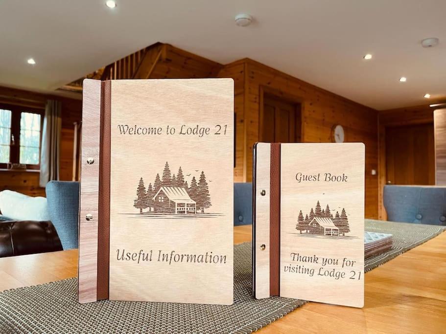 Artro Lodge Luxury 3 Bedroom, 3 Bathroom & Hot Tub Лланбедр Экстерьер фото